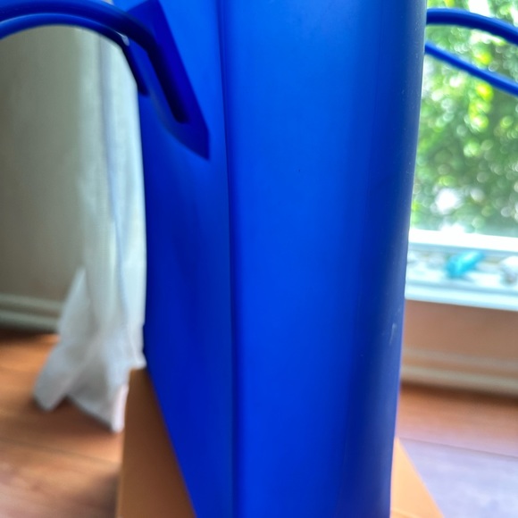 Authentic Alexander Wang Silicone Prisma Tote - Picture 3 of 6